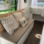 630_bench_with_decor_thb