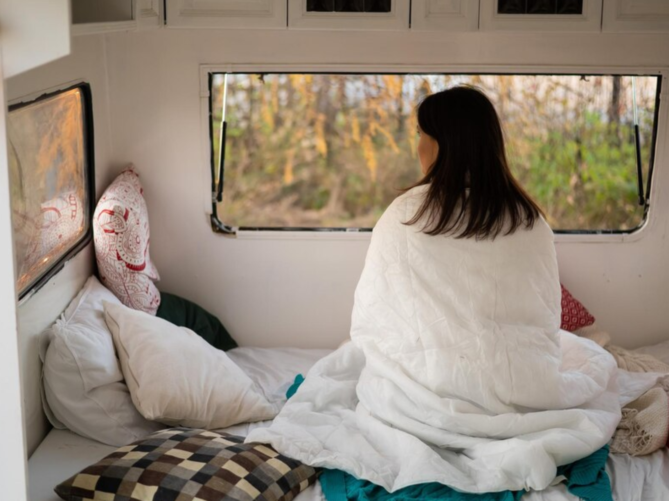 staying warm during van life in winter