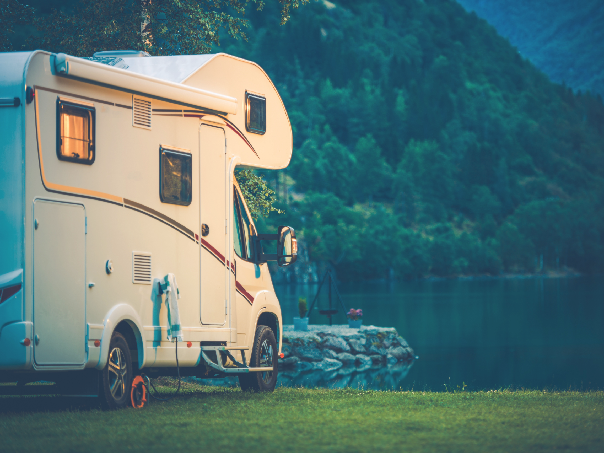 finding long term camper van parking