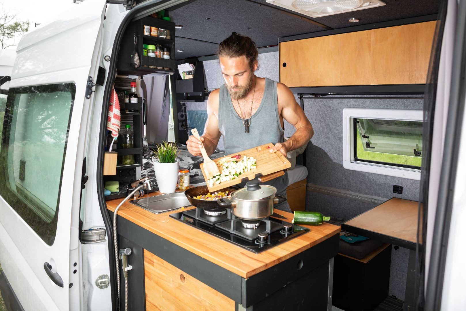 camper van kitchen layout